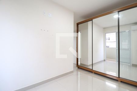 Quarto 2 - Suíte de apartamento para alugar com 2 quartos, 60m² em Segismundo Pereira, Uberlândia