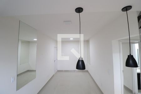 Sala de apartamento para alugar com 2 quartos, 60m² em Segismundo Pereira, Uberlândia