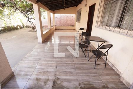 Casa à venda com 4 quartos, 208m² em Cidade Jardim, Goiânia