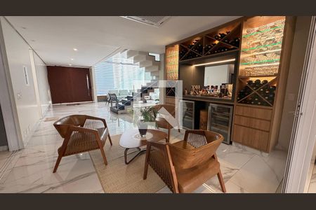 Adega de casa de condomínio à venda com 5 quartos, 510m² em Residencial Granville, Goiânia