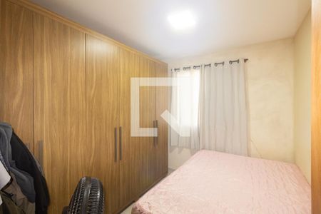 Quarto 1 de apartamento para alugar com 2 quartos, 44m² em Inhoaíba, Rio de Janeiro