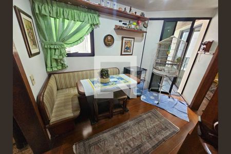 Apartamento à venda com 3 quartos, 221m² em Moema, São Paulo