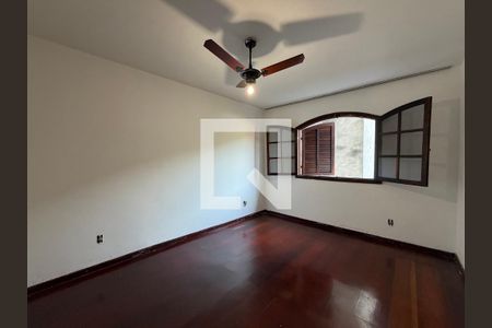 Quarto 2 de casa de condomínio para alugar com 3 quartos, 220m² em Taquara, Rio de Janeiro