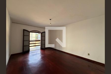 Quarto 1 de casa de condomínio para alugar com 3 quartos, 220m² em Taquara, Rio de Janeiro
