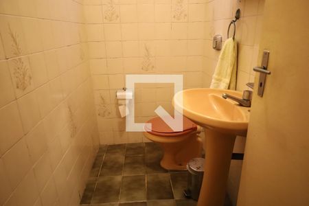 Banheiro de casa à venda com 4 quartos, 248m² em Jardim Maraba, São Paulo
