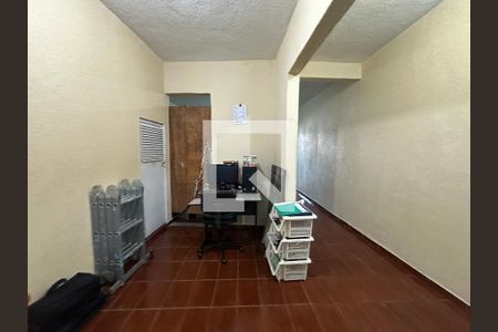 Escritório de casa à venda com 3 quartos, 250m² em Jardim Mutinga, Barueri