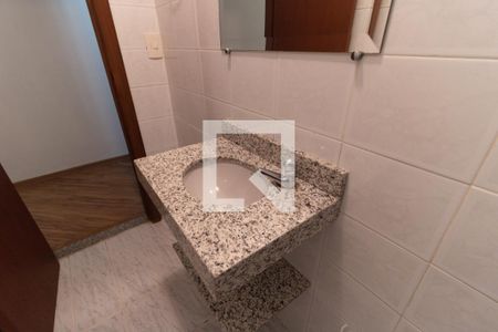 Lavabo de casa à venda com 2 quartos, 130m² em Jardim Santa Emilia, São Paulo