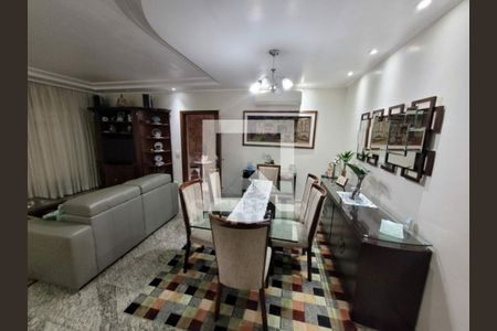 Casa à venda com 3 quartos, 240m² em Cidade Ademar, São Paulo