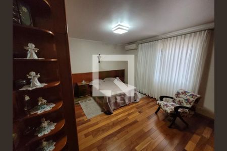 Casa à venda com 3 quartos, 240m² em Cidade Ademar, São Paulo