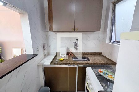 Sala/cozinha de kitnet/studio para alugar com 1 quarto, 32m² em Nova Mirim, Praia Grande
