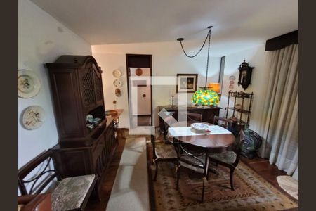 Casa à venda com 3 quartos, 211m² em Jardim Marajoara, São Paulo