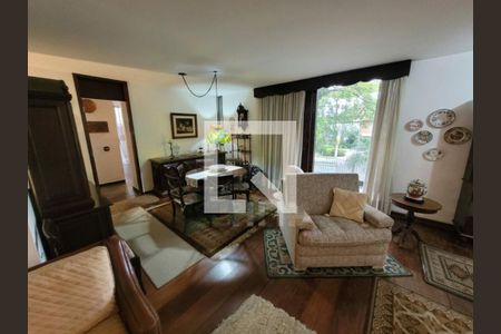 Casa à venda com 3 quartos, 211m² em Jardim Marajoara, São Paulo