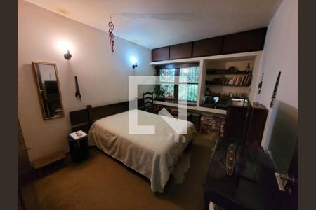 Casa à venda com 3 quartos, 211m² em Jardim Marajoara, São Paulo