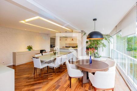 Apartamento à venda com 3 quartos, 242m² em Campo Belo, São Paulo