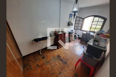 Casa à venda com 3 quartos, 120m² em Conjunto Residencial Salvador Tolezani, São Paulo