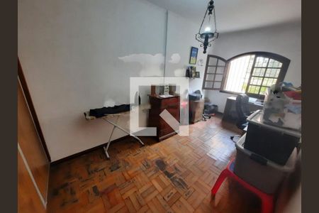 Casa à venda com 3 quartos, 120m² em Conjunto Residencial Salvador Tolezani, São Paulo