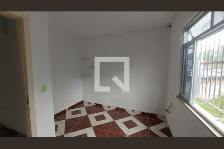 Sala de casa para alugar com 2 quartos, 80m² em Austin, Nova Iguaçu