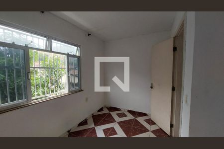 Sala de casa para alugar com 2 quartos, 80m² em Austin, Nova Iguaçu