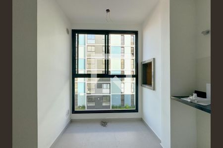 Sala/Cozinha de apartamento para alugar com 2 quartos, 60m² em Serraria, São José
