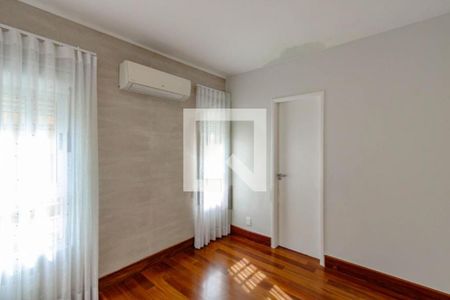 Apartamento à venda com 2 quartos, 180m² em Itaim Bibi, São Paulo