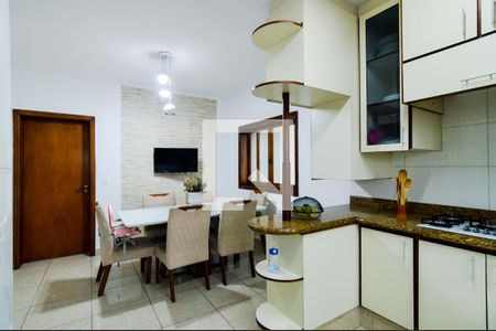 Cozinha de casa à venda com 6 quartos, 340m² em Vila Rosalia, Guarulhos