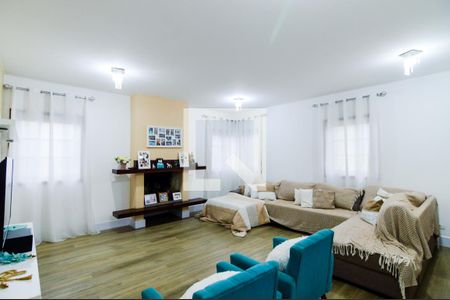 Sala de casa à venda com 6 quartos, 340m² em Vila Rosalia, Guarulhos