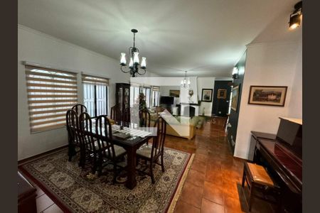 Casa à venda com 3 quartos, 195m² em Jardim Campo Grande, São Paulo