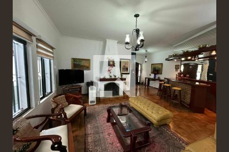 Casa à venda com 3 quartos, 195m² em Jardim Campo Grande, São Paulo