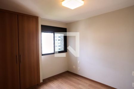 Suíte de apartamento para alugar com 3 quartos, 107m² em Funcionários, Belo Horizonte