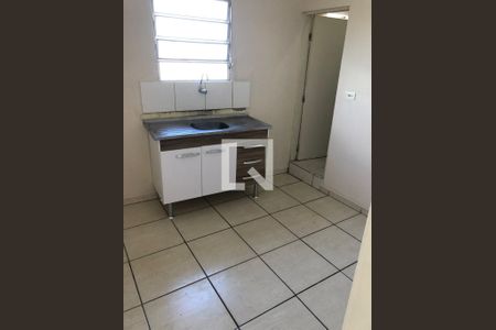 Cozinha de apartamento para alugar com 1 quarto, 35m² em Parque Sao Miguel, São Paulo