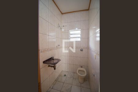 CLOSET E BANHEIRO DA SUÍTE de casa para alugar com 3 quartos, 320m² em Santana, São Paulo