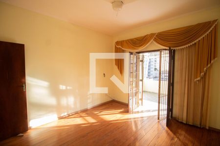 SUÍTE de casa para alugar com 3 quartos, 320m² em Santana, São Paulo