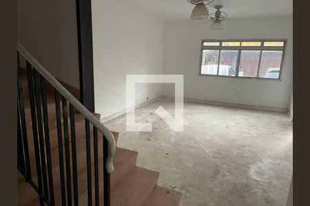 Casa à venda com 4 quartos, 147m² em Vila Gertrudes, São Paulo