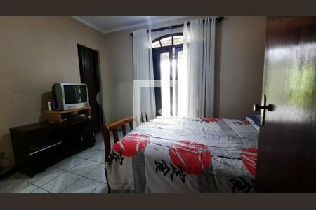 Casa à venda com 3 quartos, 250m² em Balneário São Francisco, Diadema