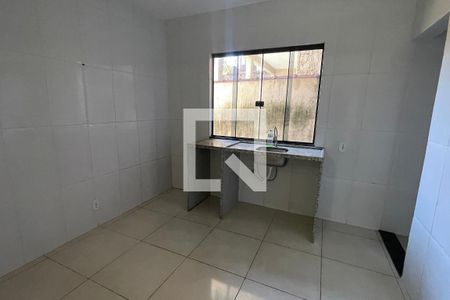 Cozinha de casa para alugar com 2 quartos, 75m² em Vila Canaan, Duque de Caxias