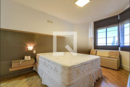 Apartamento à venda com 3 quartos, 240m² em Cerqueira César, São Paulo