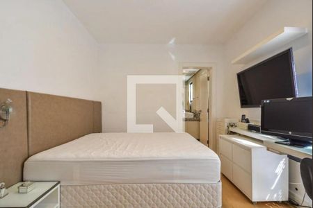 Apartamento à venda com 3 quartos, 240m² em Cerqueira César, São Paulo