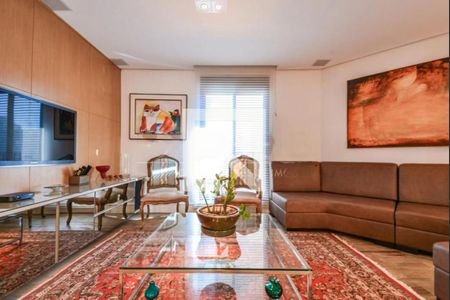 Apartamento à venda com 3 quartos, 240m² em Cerqueira César, São Paulo