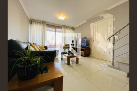 Casa à venda com 3 quartos, 204m² em Campo Grande, São Paulo