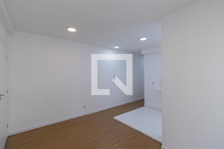 Sala/Cozinha/Área de Serviço  de apartamento para alugar com 2 quartos, 45m² em Jardim Helian, São Paulo