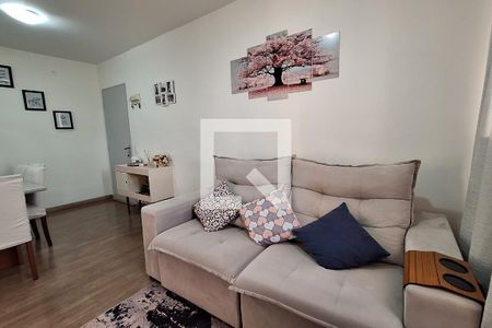 Sala de TV de apartamento à venda com 2 quartos, 56m² em Parque Oratório, Santo André
