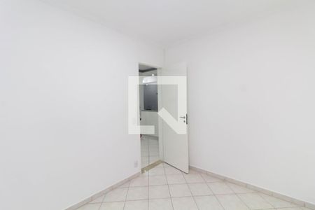 Quarto 1 de apartamento para alugar com 2 quartos, 44m² em Jardim Casa Pintada, São Paulo