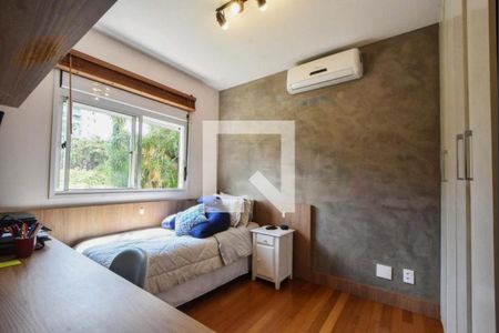 Apartamento à venda com 4 quartos, 246m² em Vila Sofia, São Paulo