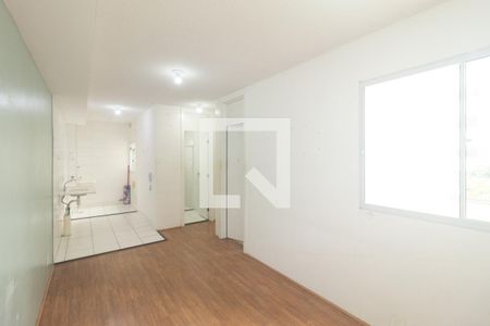 Sala de apartamento para alugar com 2 quartos, 40m² em Guaratiba, Rio de Janeiro