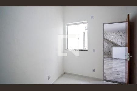 Quarto 2 de casa de condomínio para alugar com 2 quartos, 55m² em Olaria, Rio de Janeiro