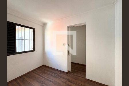 Quarto 2 de casa à venda com 3 quartos, 150m² em Vila Fiat Lux, São Paulo