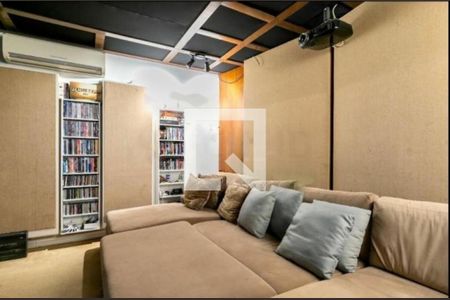 Casa à venda com 5 quartos, 700m² em Brooklin, São Paulo
