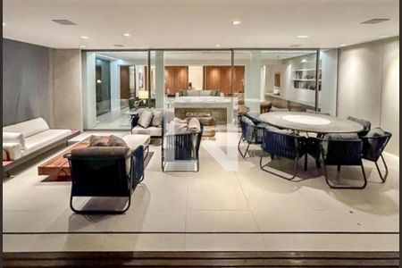 Casa à venda com 5 quartos, 700m² em Brooklin, São Paulo