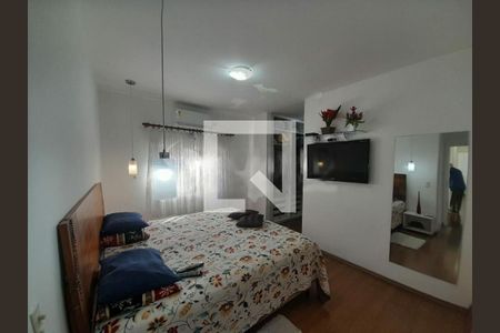 Casa à venda com 3 quartos, 240m² em Jardim Prudência, São Paulo