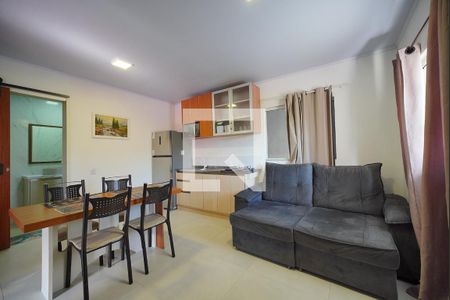 Sala/Cozinha de apartamento para alugar com 2 quartos, 50m² em Ingleses do Rio Vermelho, Florianópolis
